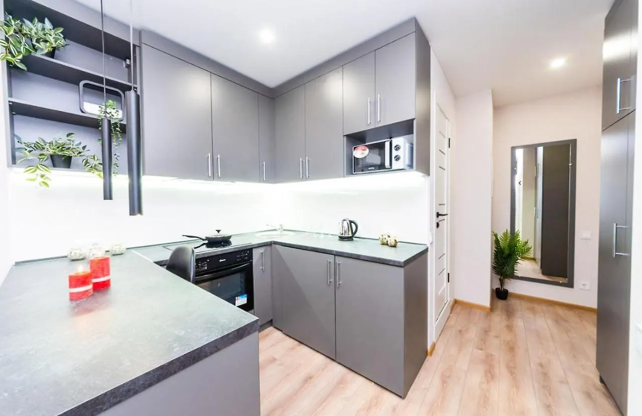 Apartamento Шикарні Апартаменти , Ревуцкого 40В , М Харьківска, Позняки Kiev